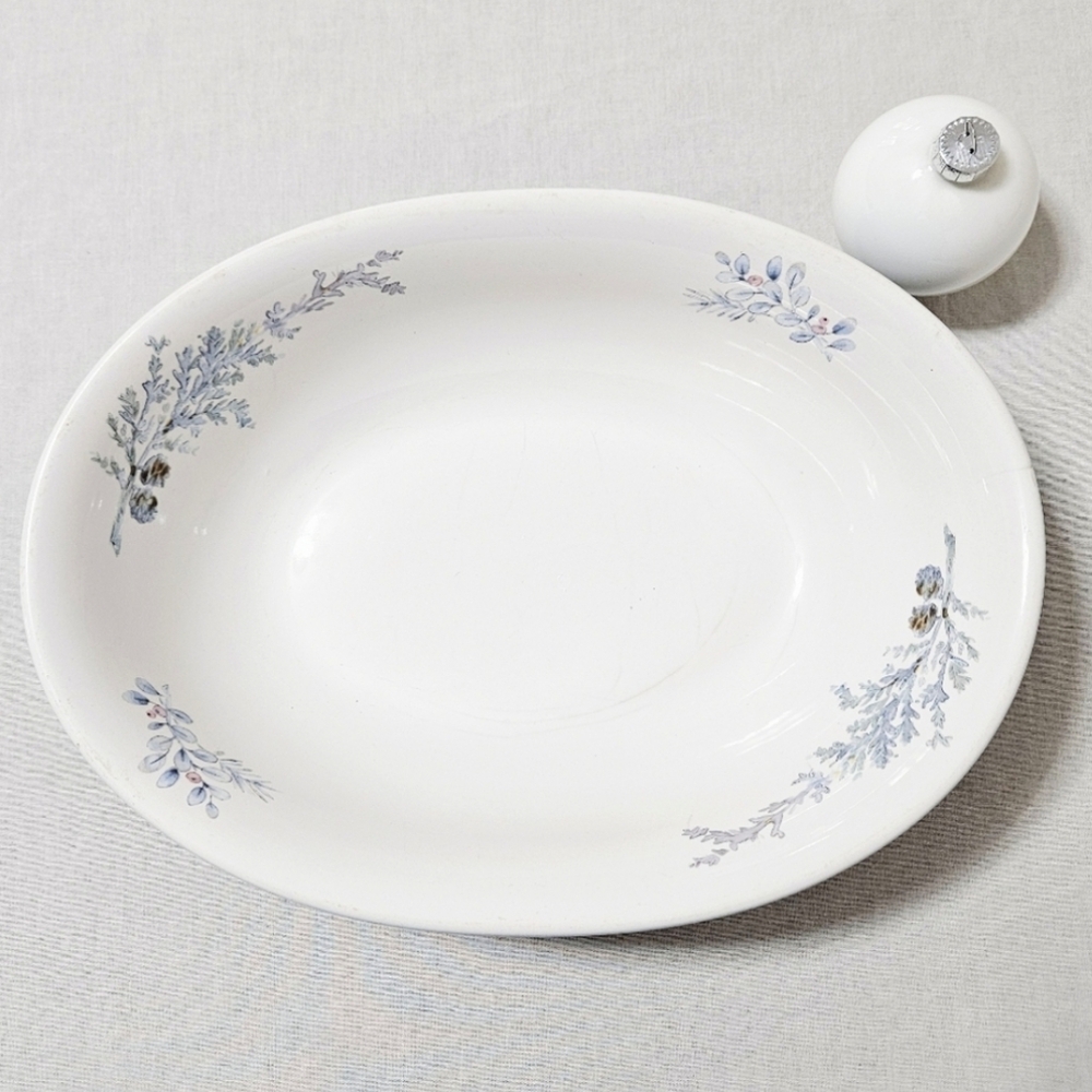 Vtg. Pfaltzgraff Winter Frost Large Oval Serving Veg Bowl Holiday White Blue 12"